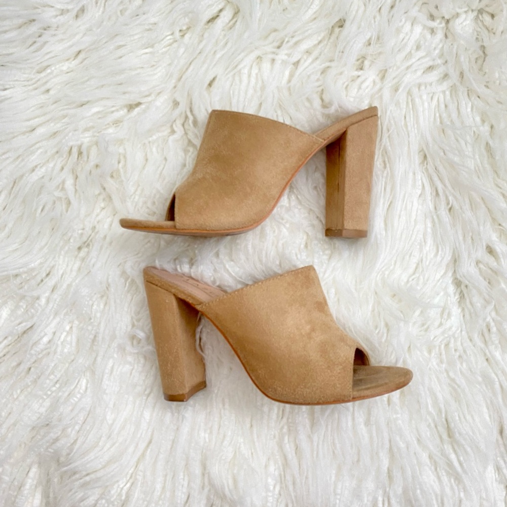 Glaze Tan Heels